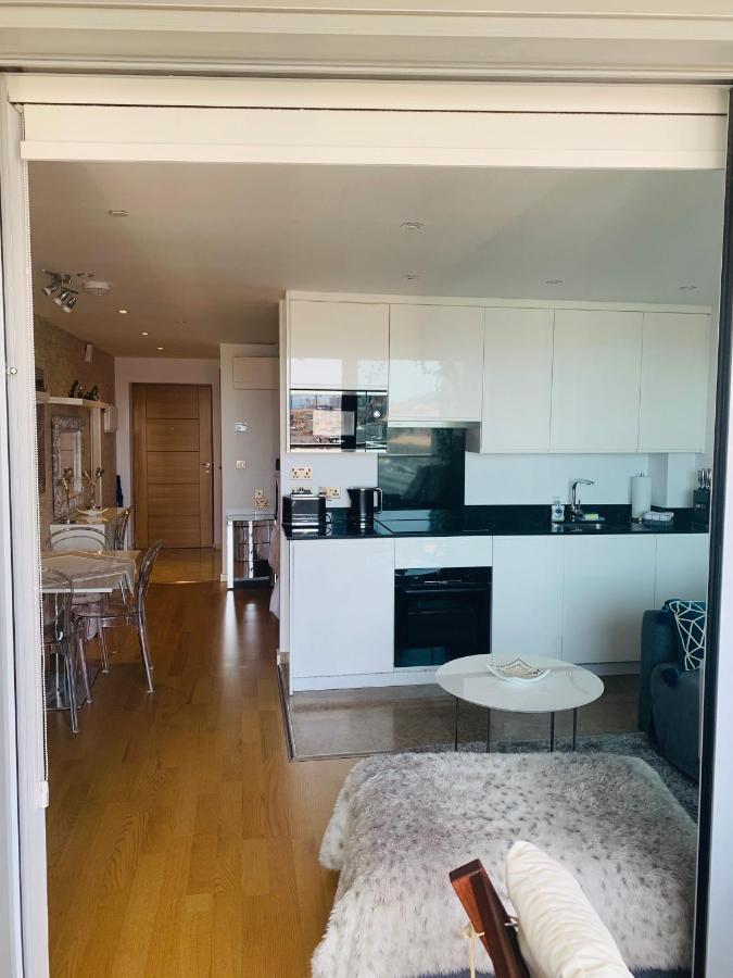 Luxe Studio Seconds From The Marina And City Centre Lejlighed Gibraltar Eksteriør billede